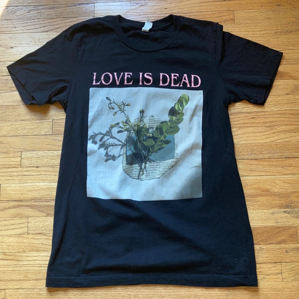 Black CHVRCHES concert band tee